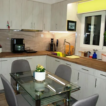 Villa Chalkida Near Castle