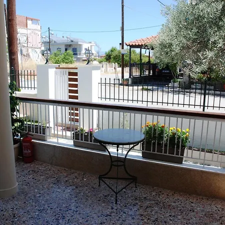 Chalkida Near Castle * Karababás